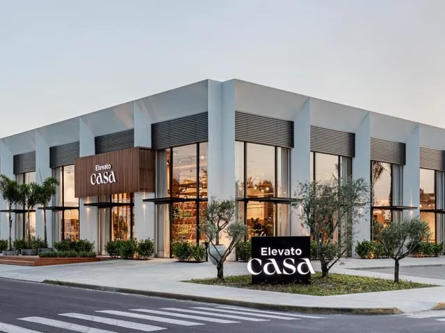 Elevato Casa